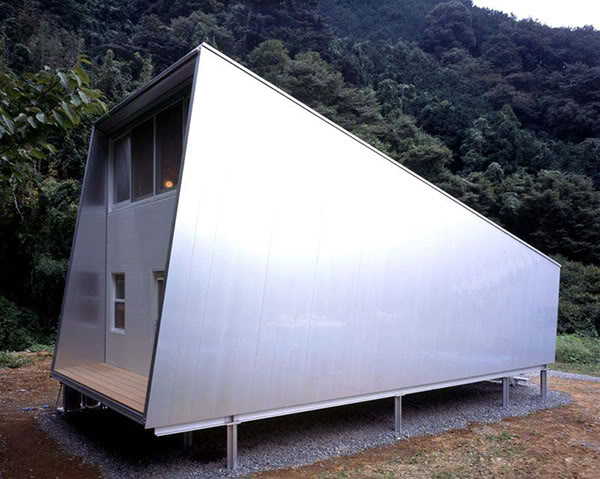 A micro compact futuristic n  modern tiny house  from 